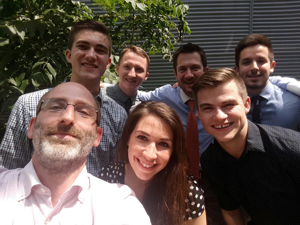 tanyacortegaca's tweet image. Obligatory #ThalesSelfie with Team DroneShell! #ThalesArduino #winners  @Jovl25 @OJ_Poole @vincentmattei @_paulbowles @victor_papillon