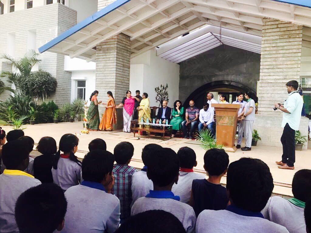 PAVITHRACHANDRA's tweet photo. Delighted to address kids &amp; inaugurate a beautiful sports facility today &amp; I dream to see more of this happening in our country💪🏼👊🏼 https://t.co/2MpWvxOr7t