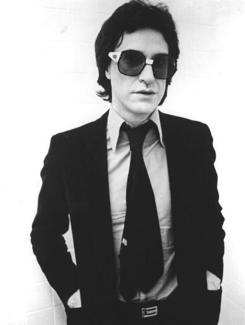 Happy birthday Ray Davies!!!  