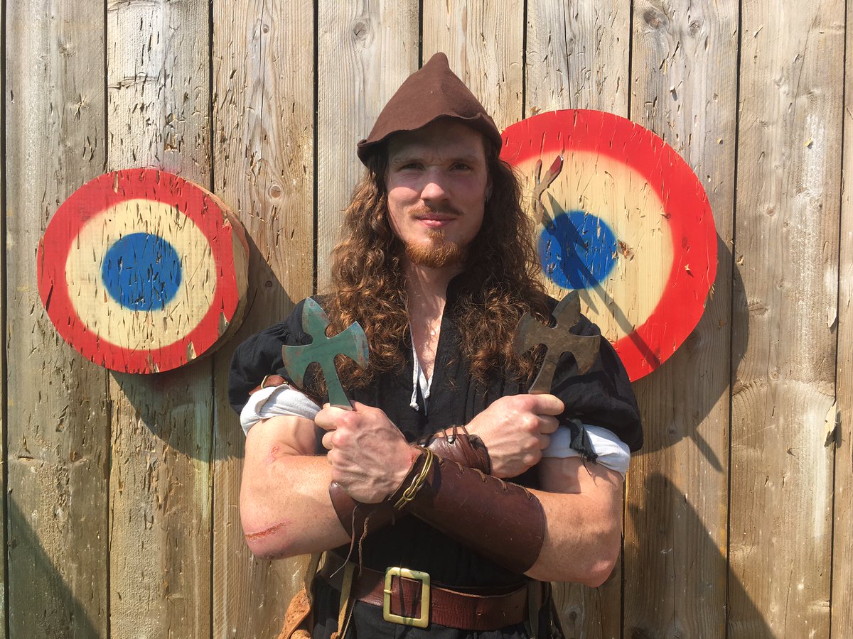 EzekialBone's tweet image. Now we know how the #Crusaders felt. #RobinHood &amp;amp; #LittleJohn bake in the heat filming for US 'Booze Traveller' #SherwoodForest #LoveNotts