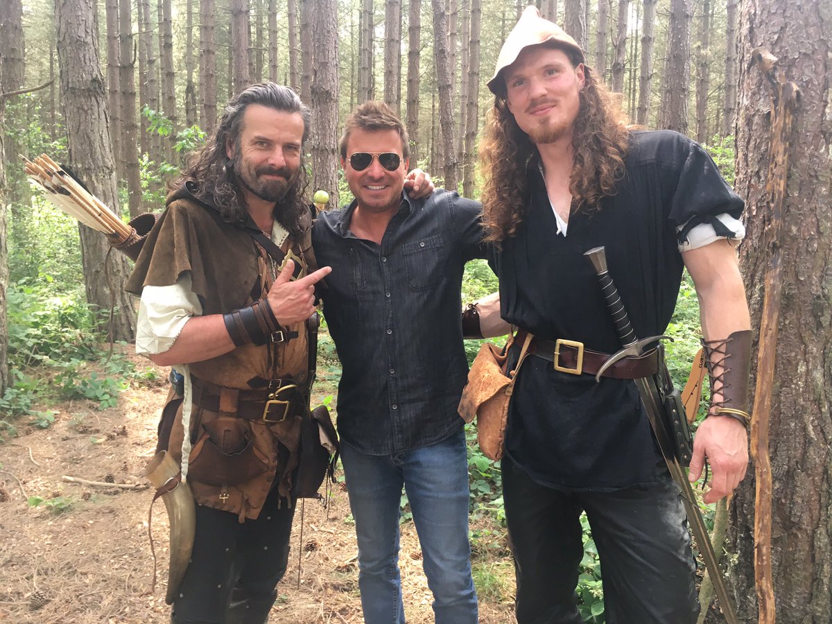 EzekialBone's tweet image. Now we know how the #Crusaders felt. #RobinHood &amp;amp; #LittleJohn bake in the heat filming for US 'Booze Traveller' #SherwoodForest #LoveNotts