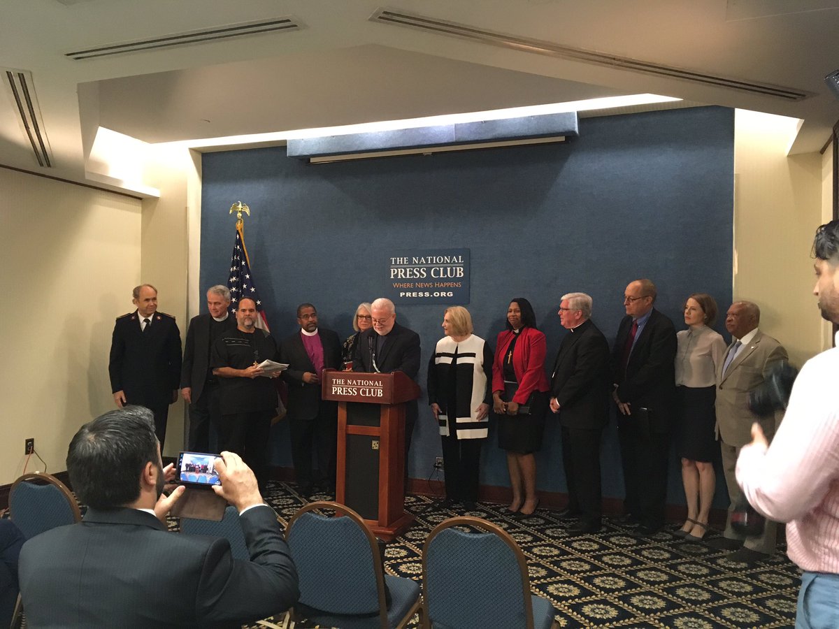 bread_latino's tweet photo. Líderes cristianos en rueda de prensa expresan su preocupación por el presupuesto federal. https://t.co/hs1wKwsZDo