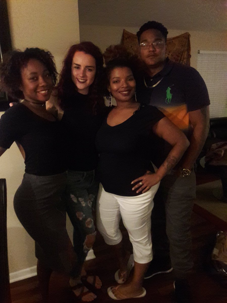 Banksnetworking's tweet photo. After the video shoot yesterday. Me,#MadisonTaylor ,#Haley and Nick. #Postura https://t.co/kzp6tMERy1