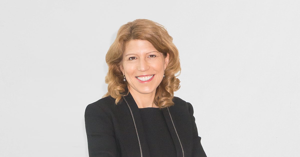 CPAquebec's tweet photo. Félicitations à Sonia Boisvert de @PwC_Canada_LLP qui a reçu en 2017 le titre de #FellowCPA. Déposez un dossier : https://t.co/1JTIDjrViZ. https://t.co/nwm6SchfAu