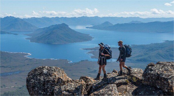 Lacez vos chaussures pour venir découvrir des panoramas magiques en @tasmania ✨
#seeaustralia #hiking
📷 wildpedder (via IG) https://t.co/0OXiO62Bh8