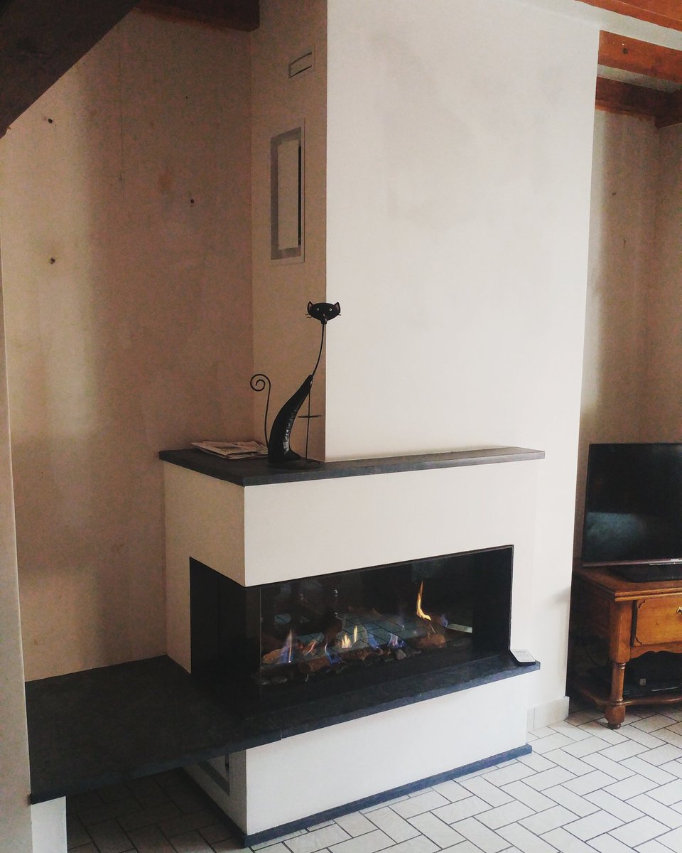 ChemineesPoeles's tweet photo. #bellfires  #emotiongaz https://t.co/6RSIxwAnmC
