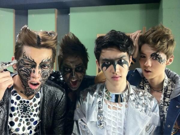 beurrexx's tweet photo. ได้แต่มองย้อนไปว่าช่วง 2012 นั้น SM ทำอะไรกับเอ็กโซวะ ฮาร์ดคอสัส 5555555555555555555555555555555555555555555555555555555 https://t.co/tZ64pTOEza