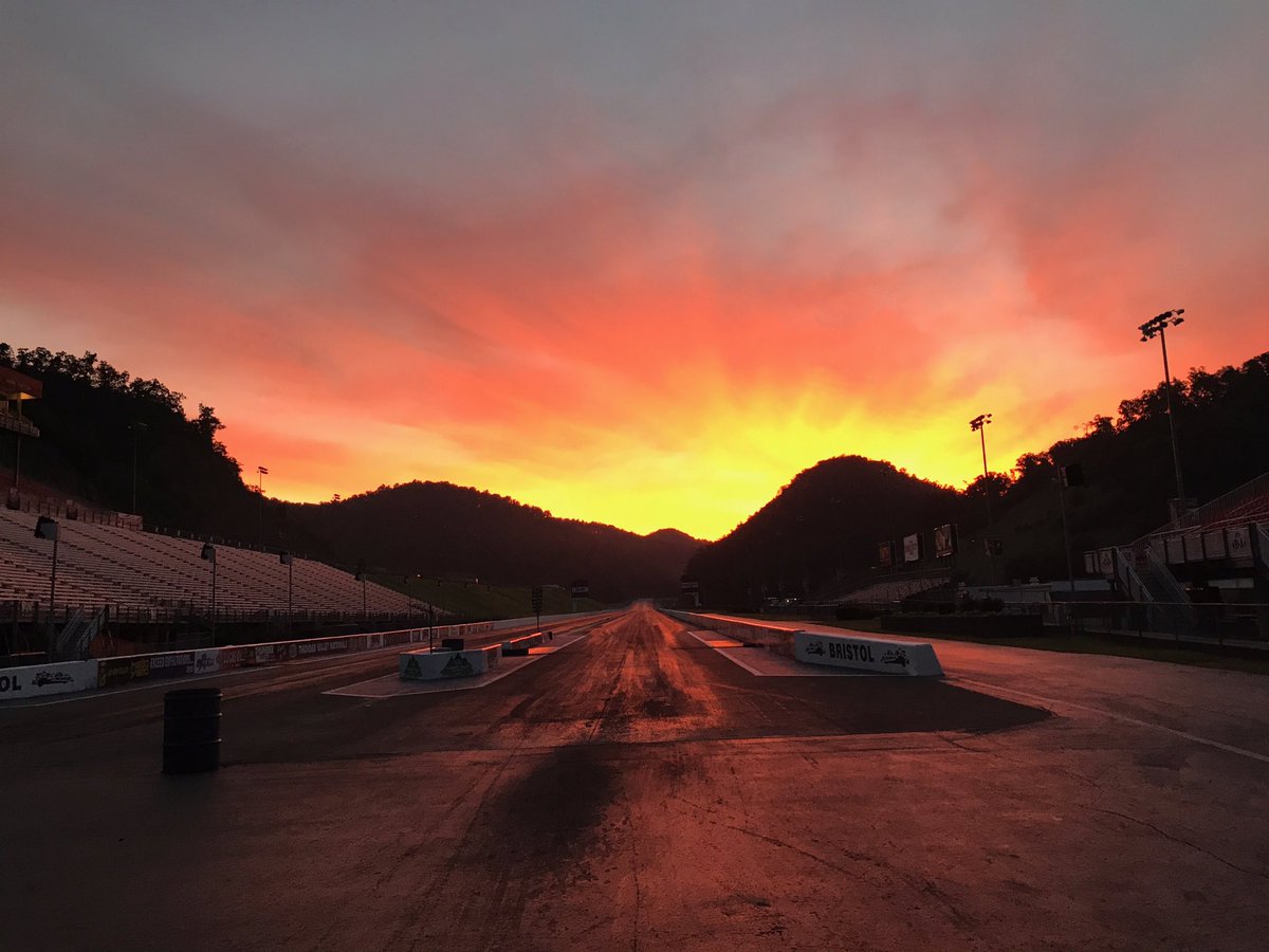 SUNRISE: Amazing sunrise photo taken by one of our Bristol team members this morning over <a href="/BristolDragway/">Bristol Dragway</a>. #NHRA #ThunderValleyNats