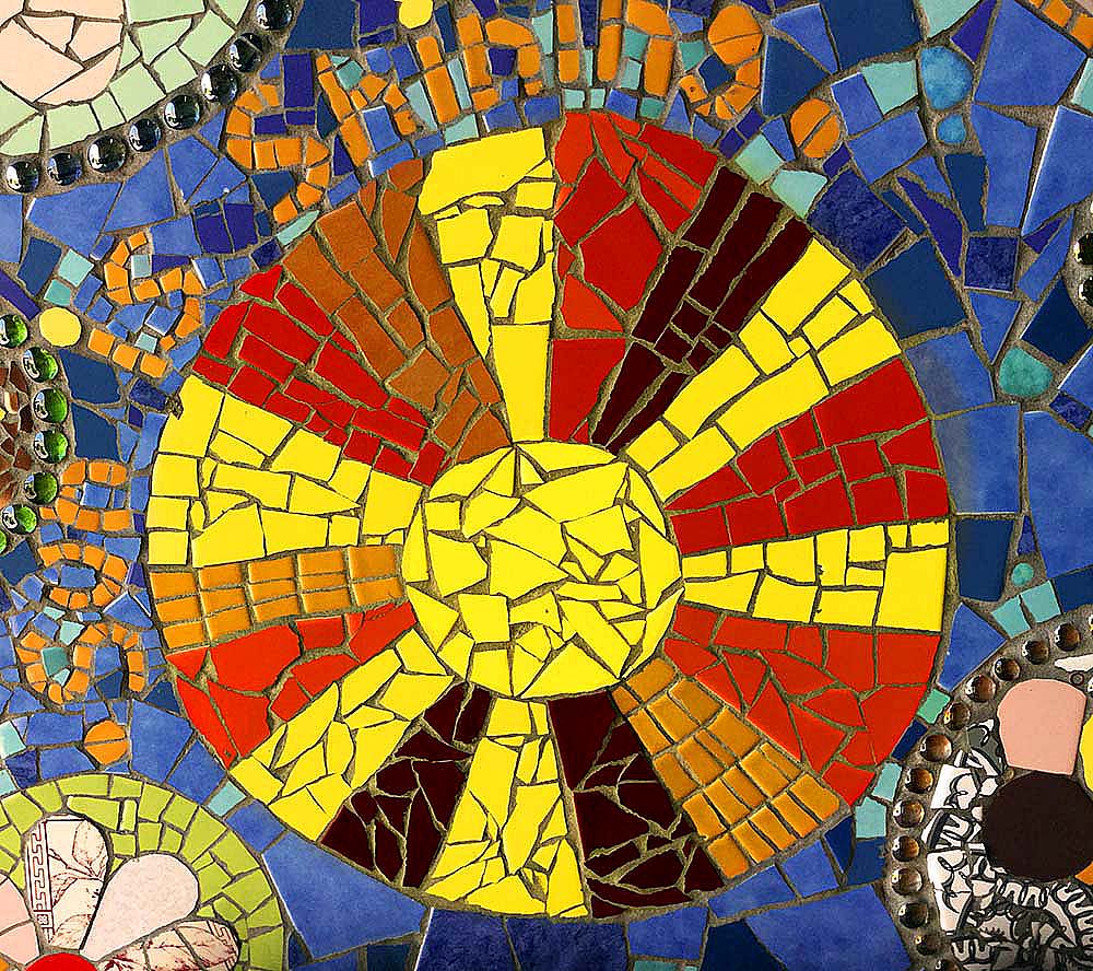 make_southwest's tweet photo. Hot mosaic says it all ! #sunnydays @devonguild #summertime #craft #devon https://t.co/AJFewS0ZtC