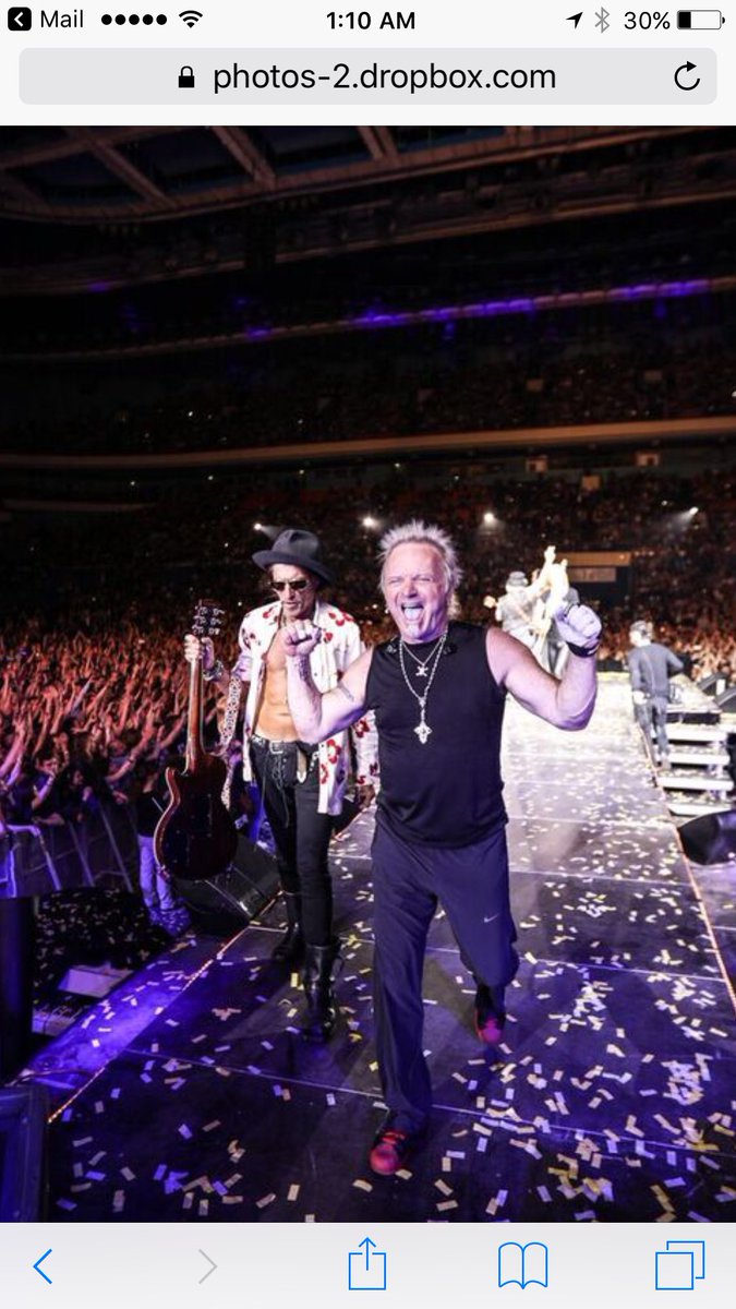 MrsKramedog's tweet photo. A Very Happy Birthday to the love of my life !! @joeykramer #Soulmate https://t.co/532oWco4Q0
