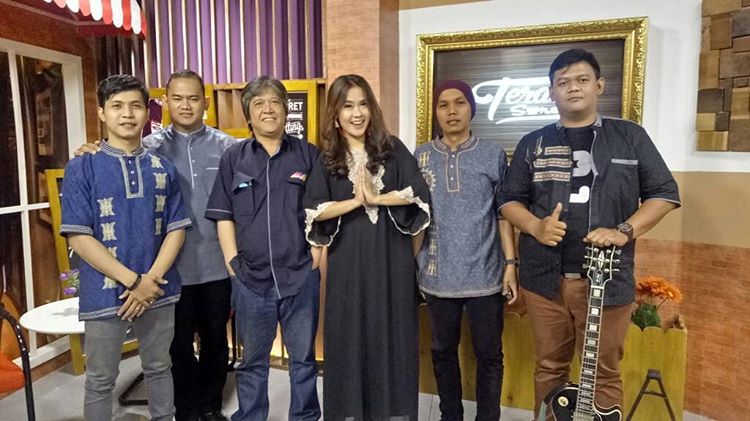 Teras sore yg ke-2 kali nya <a href="/terassoretv/">terassore</a> <a href="/ElshintaTV/">ElshintaTV Jakarta</a> @New_LuneraBand