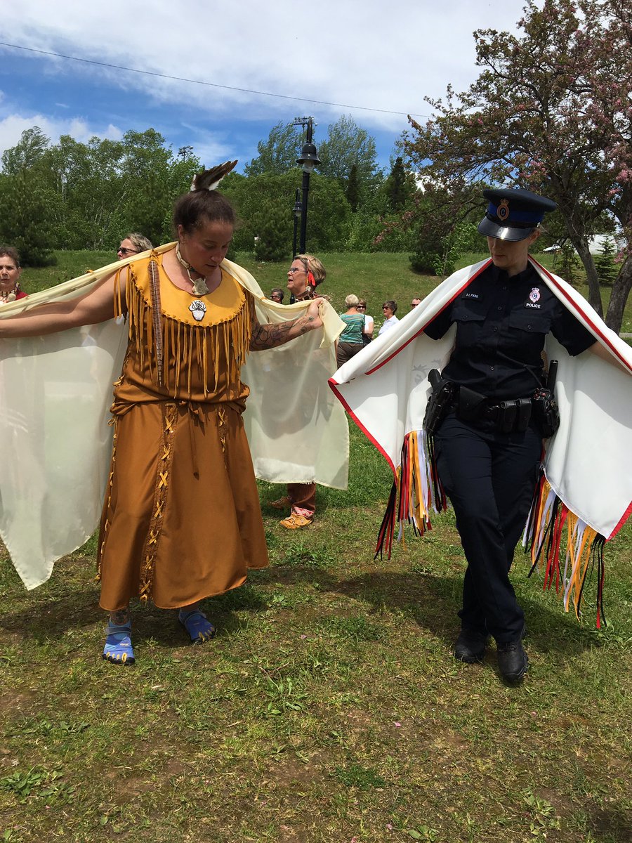 Cst. Park learning to fancy shawl dance with @Qalipu2011 at #NADCanada #CornerBrook https://t.co/h4fyZBqmEZ