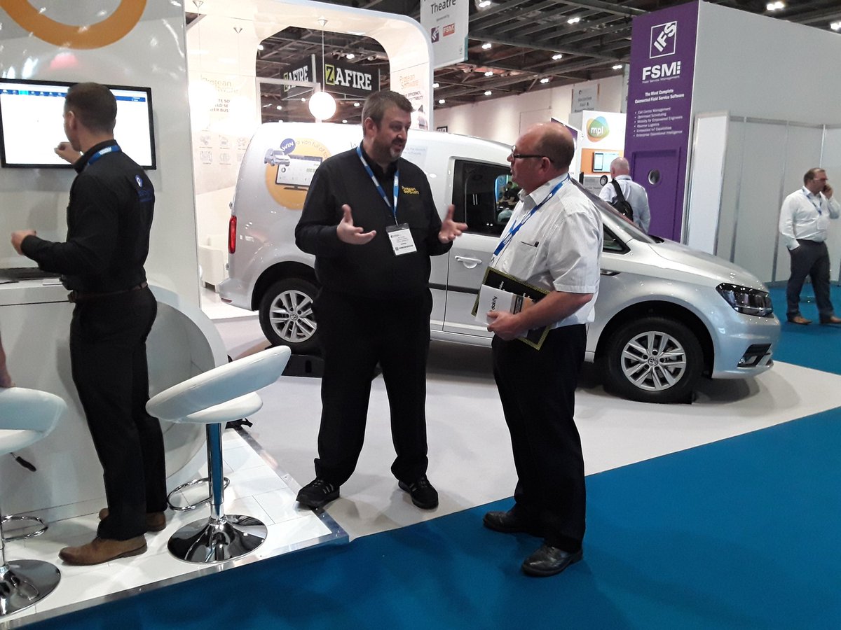 ProteanSoftware's tweet photo. Nice catching up with Ged @BriggsUK #FSME17 https://t.co/N2Gs8TltWN