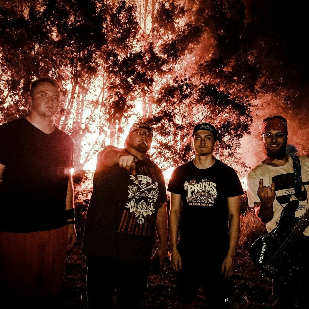 highpoint_band's tweet photo. When you see a house burning you definitely can't pass up the photo opportunity 🔥🔥🔥 #NewProfilePic https://t.co/pFXULumOs6