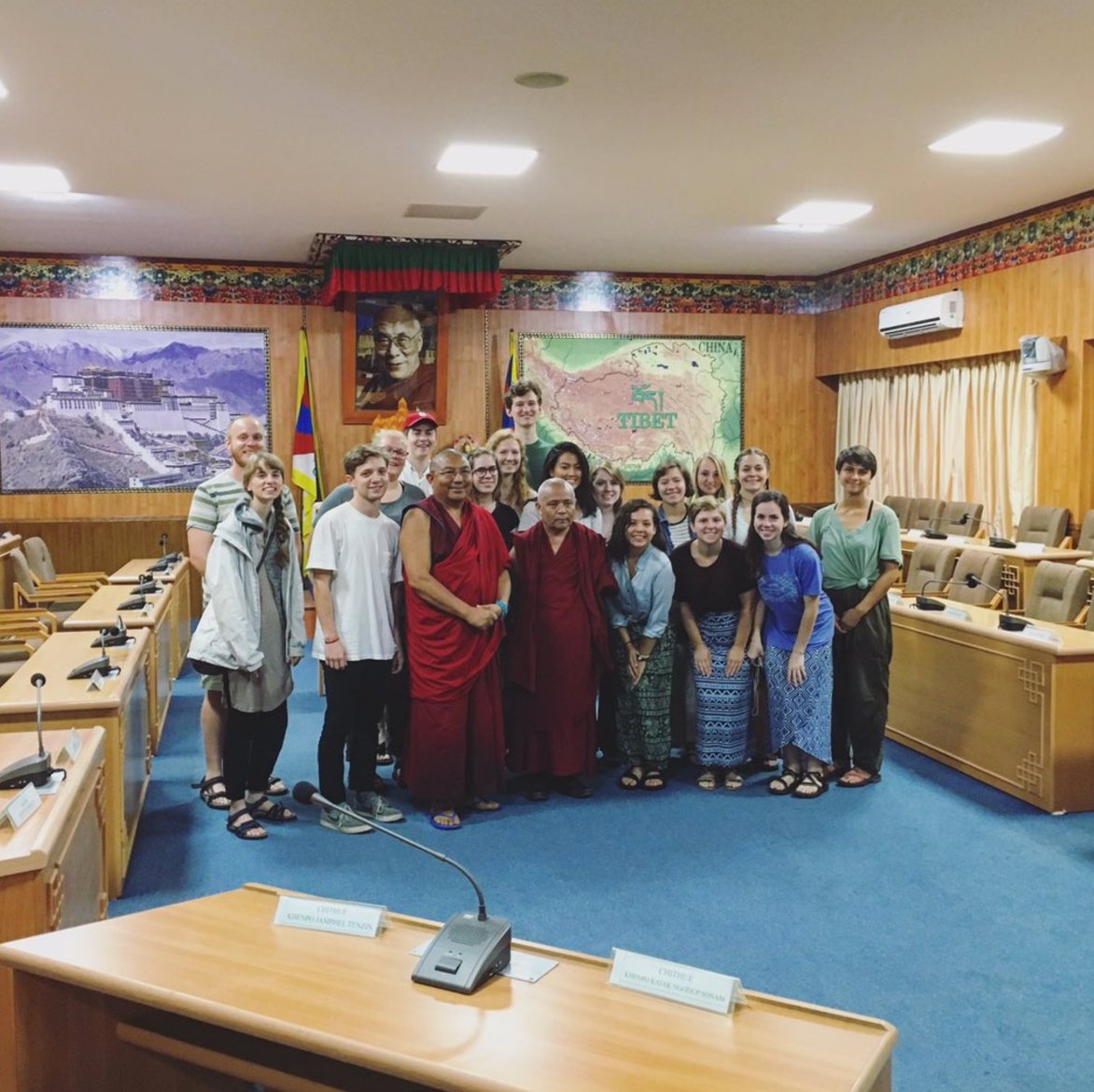 tibetspace's tweet photo. 3 group shots: #TEXT2017: Norbulingka Institute & Tibetan Parliament in Exile! #HogsAbroad #UARK @UarkHonors @Fulbrighthonors https://t.co/RKRofk7tMH