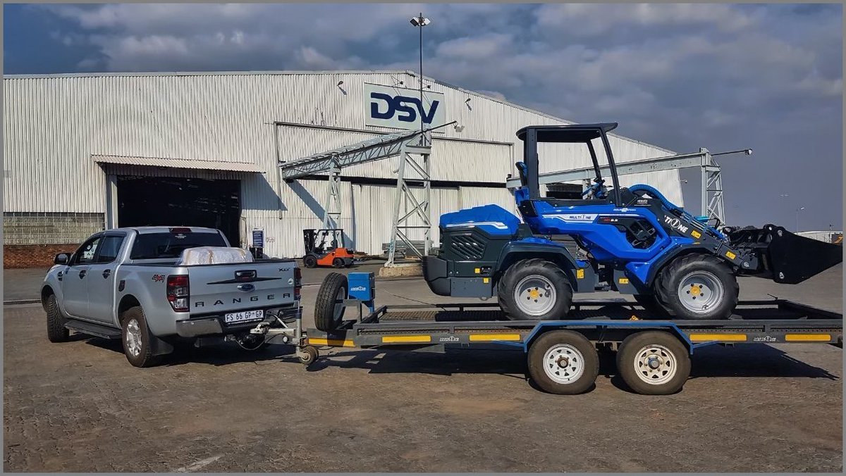 MultioneSa's tweet photo. Our first Export loader to Burundi, thank you Rainbow Mining! Safe travels little one... #miningloader #multionesa #biggerisbetter https://t.co/bYA6Rq4LkM