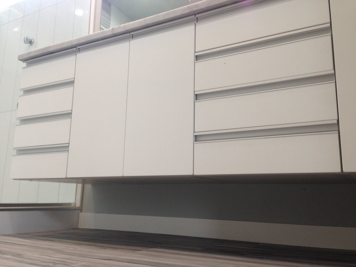 #Rehua #blum #thermofoil #softclose #design #build #construction #cabinets #WoodWork #Bathroom  #tile #clife 🙌🏻😃💖