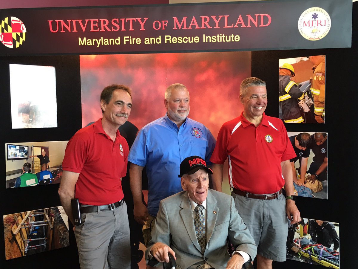 MFRI_UMD's tweet photo. So thankful that John Hoglund stopped by today! It is an honor to see him and obtain wisdom from such an incredible man! #MSFA2017 https://t.co/nk6RXBJqIj