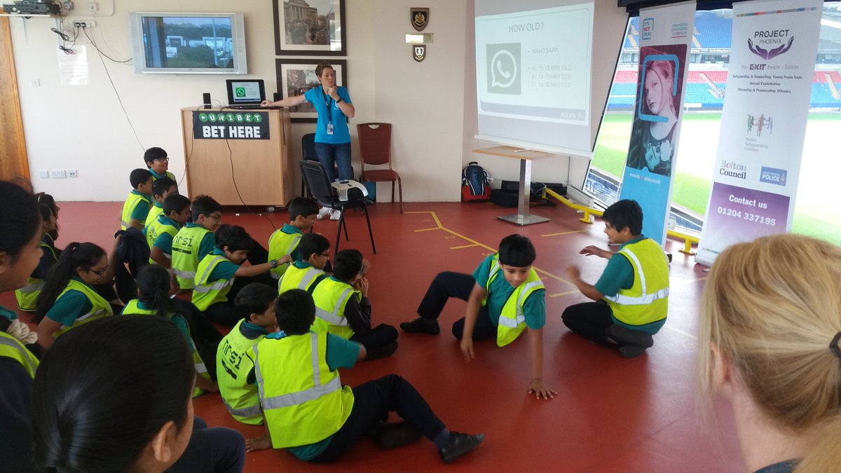 Superb training event for 240 year 6 students! Thanks to @OfficialBWCT for the brilliant venue and <a href="/UrbanOutreachUK/">Urban Outreach</a> too! #ItsNotOkayInSport