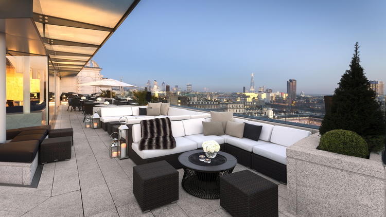 HoopyeApp's tweet photo. Summer is officially here! Check out this list of the cities best rooftop bars: https://t.co/Wyc0MNPv5O https://t.co/EKnXboTwcc