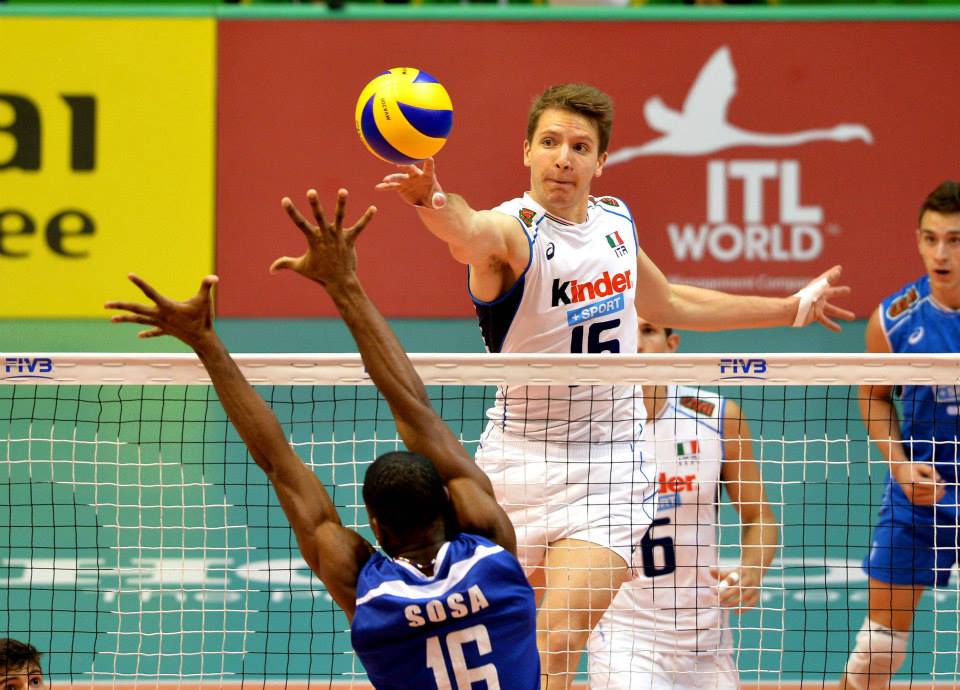 modenavolley's tweet photo. E' con enorme piacere che annunciamo il ritorno "a casa" di @BossiElia Bentornato grande #Elia! #NOISIAMOLASQUADRA https://t.co/6SPsyv7I3l