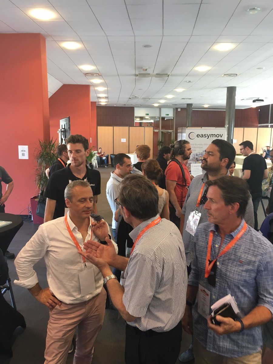 Vous étiez plus de 500 à visiter le #DemoCamp hier. Merci à tous, c'etait une très belle journée ! A l'année prochain, pour le #Democamp#2