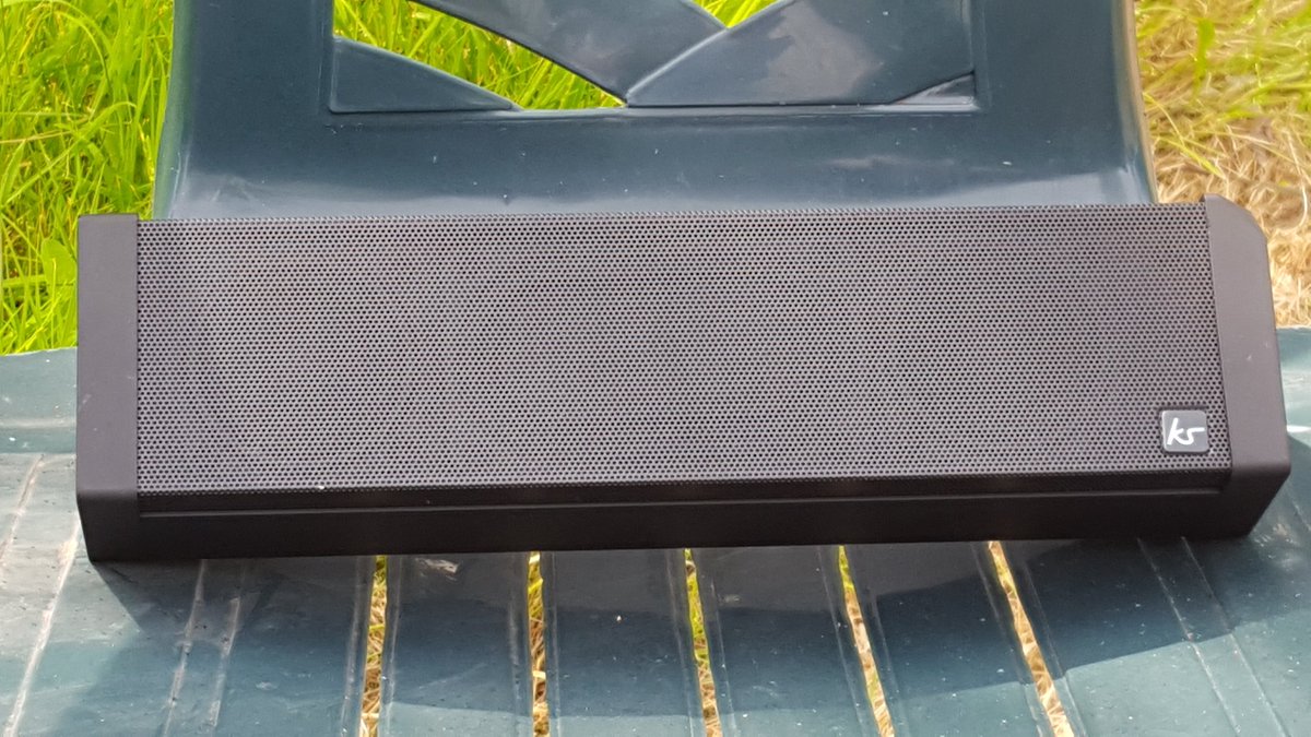StevieRK0869's tweet photo. @KitSoundUK still going after 4 evenings listening on one charge #Boombar2 https://t.co/lrcZ7nx0Lj