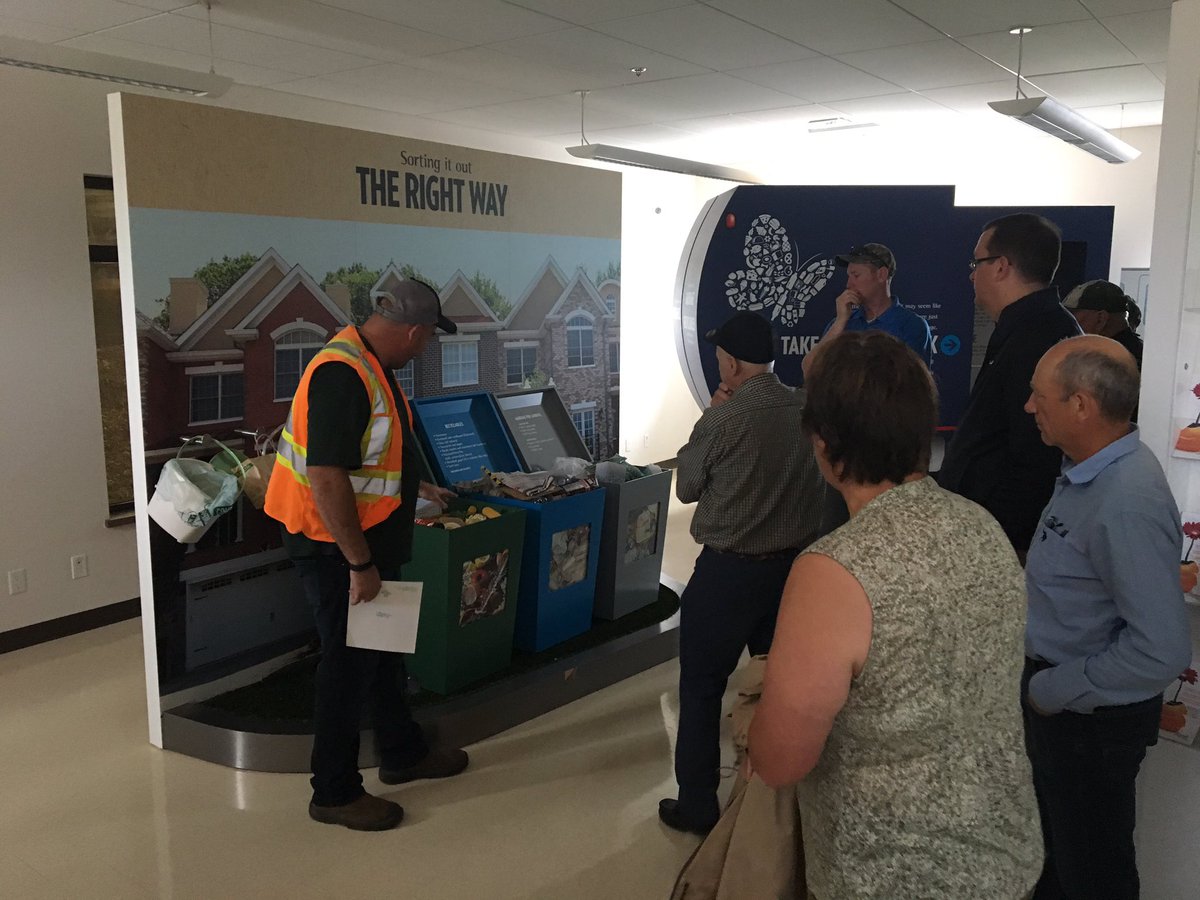 HSCIA's tweet photo. Learning all about how the @cityofguelph separates their garbage and how it ends up becoming #compost !! https://t.co/1Pz6fzCXJ1