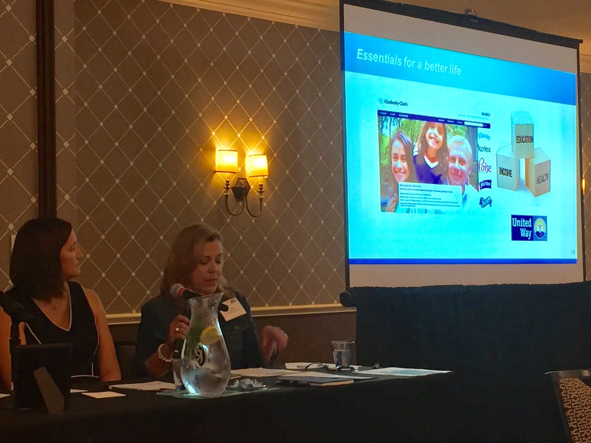 BenSchorr's tweet photo. Bringing together our missions to accomplish great things in communities! Thanks for making #underwareness @KCCorp with @UnitedWay #UWEEF17 https://t.co/zBUzjg3O3o