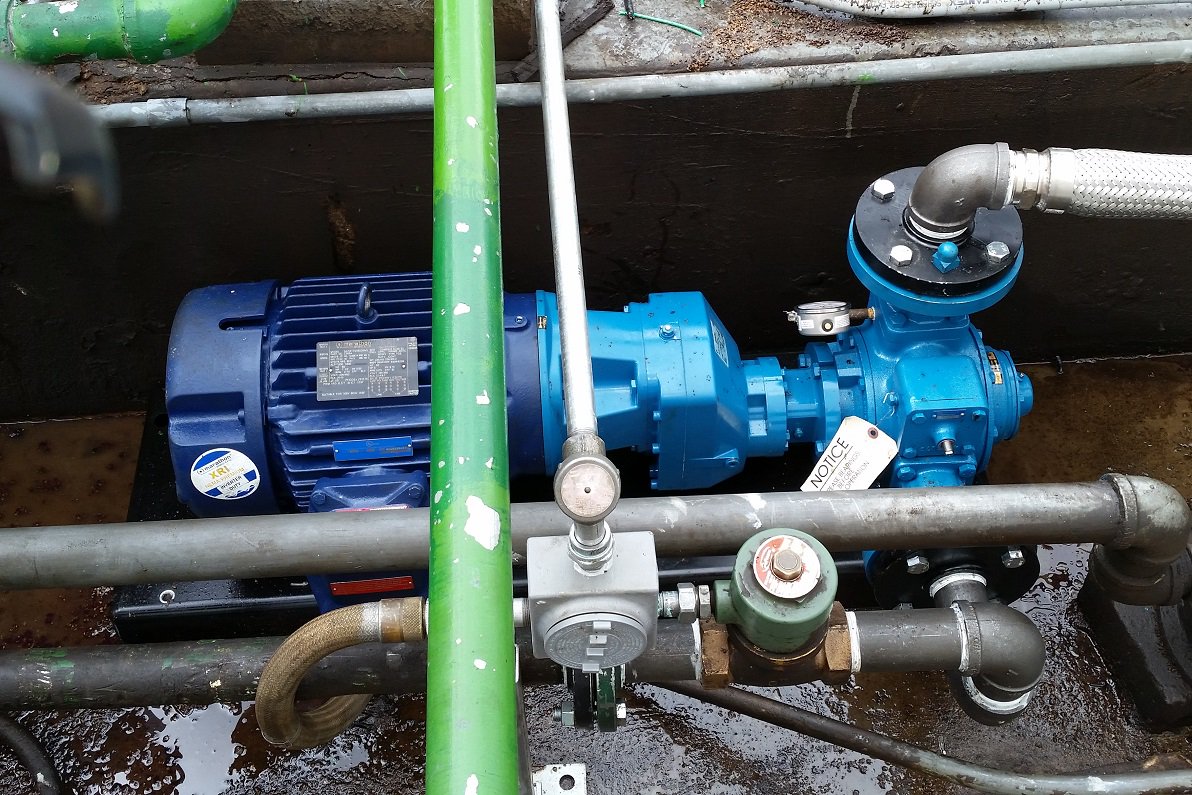 BaseTekLLC's tweet image. Blackmer vane pump model GNX2.5 pumps mounted
on BaseTek PoxyBases heading out to war! #pump #pumpbases