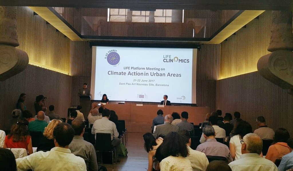 duurzaam010's tweet image. Aanpak #ZoHo gepresenteerd op internationaal event #LIFE_programme Barcelona over klimaatadaptatie in steden #UrbanAdapt