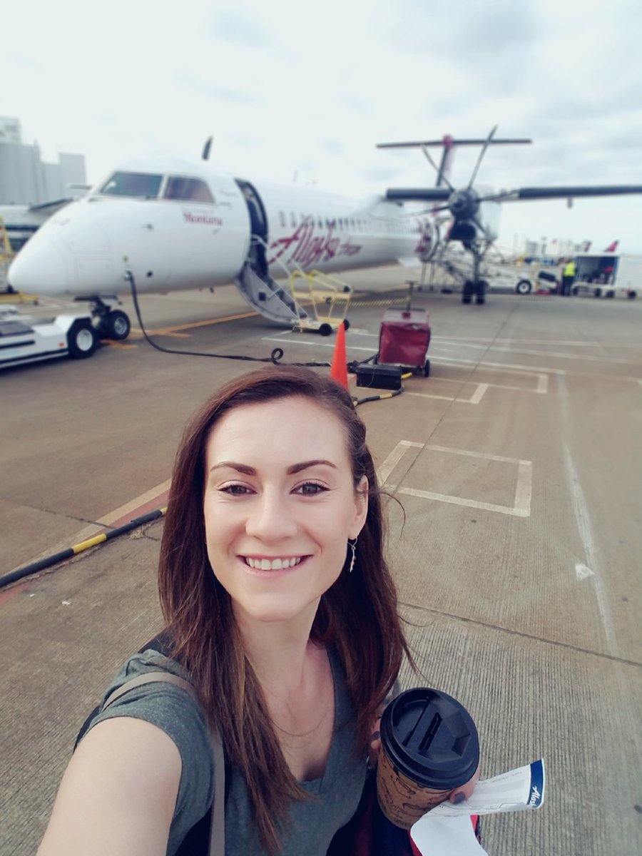 trackingHannah's tweet photo. @AlaskaAir thanks for my ride to #Portland! https://t.co/jc0LgEmmk8