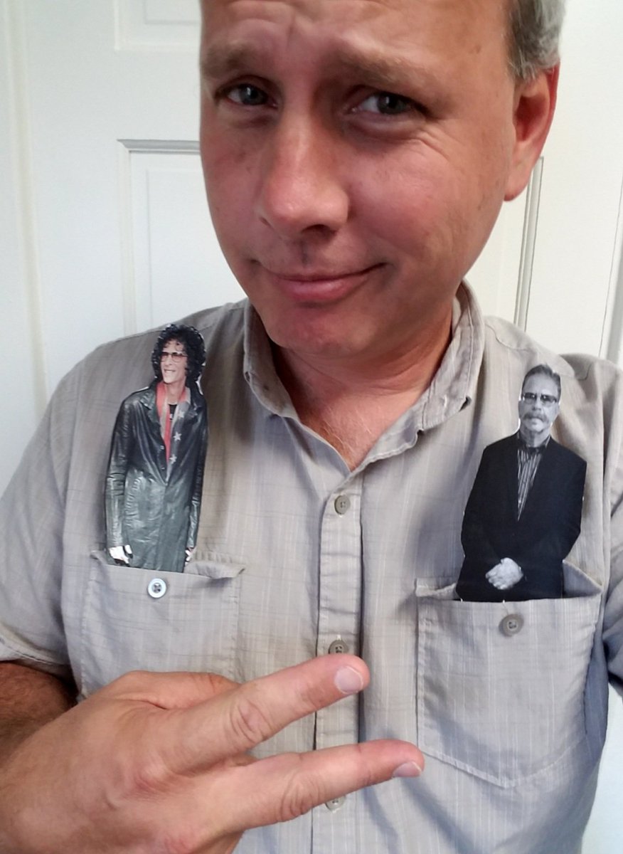 TonyBalbone's tweet photo. Me and #FlatRonnie and #FlatHoward for #NationalSelfieDay Hashtag weirdo! 😀 https://t.co/hA8zO9gOr6