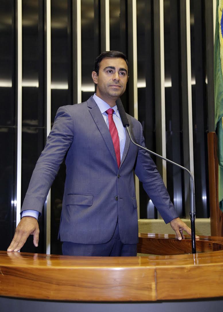 pros_rj's tweet photo. Projeto de Felipe Bornier que libera inibidores de apetite é aprovado e vai à sanção. Leia: https://t.co/nTqJ4Zpmu4
#Pros #Pros90 #ProsRJ https://t.co/LCtKy3zfGx