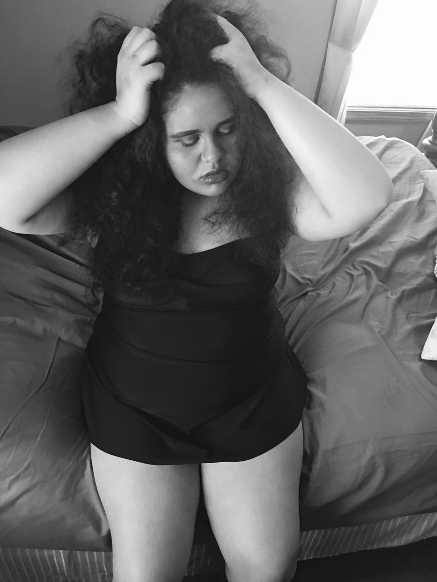 gldenlife's tweet photo. @RAINLUST happy birthday to my best friend and my queenie I love you endlessly and you're so fucking stunning https://t.co/6HGoQewJ2r
