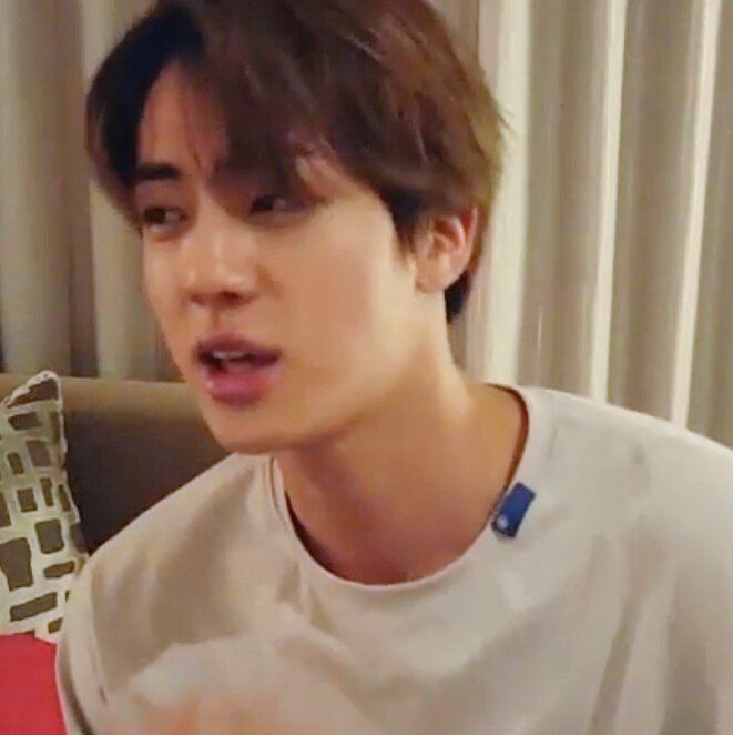 filthypurple's tweet photo. hes so handsome https://t.co/2zhw77iDaM