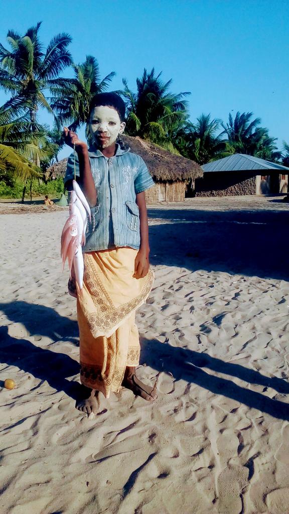 JeremyHuet1's tweet photo. Participatory process Malinde to create new reserve @anamariguesa @OurSeaOurLife @Darwin_Defra @HeatherKoldewey @ZSLMarine @fndtn_Ensemble https://t.co/L7nG2ZU9hN