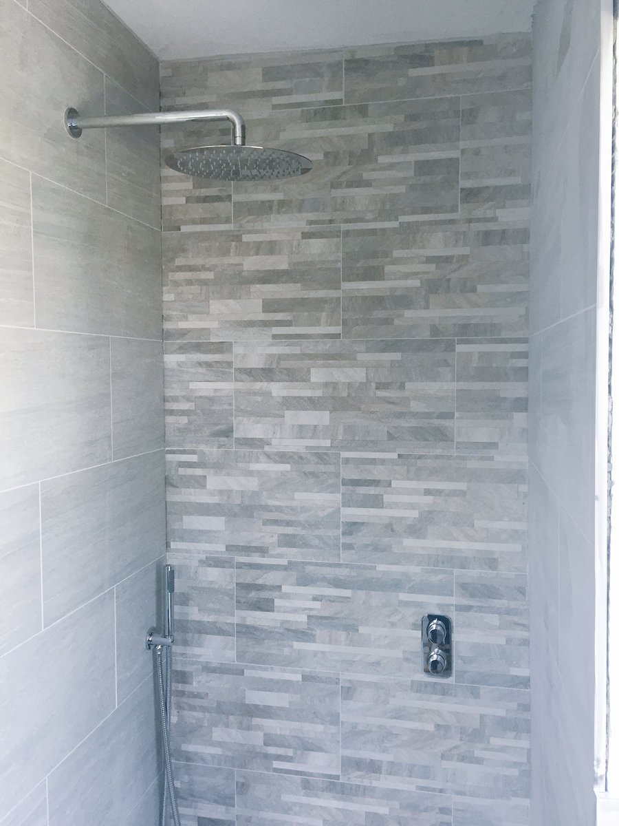 Sanitary items going in at Rhiwbina Hill. She's starting to take shape now 👌#property #development #cardiff