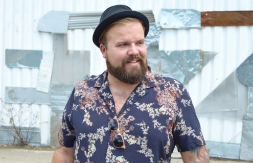 YolandaBFrow's tweet photo. Learn about body positivity from these plus-size male #fashion bloggers: https://t.co/4W6ySCOREN https://t.co/D3L3RmP3dC