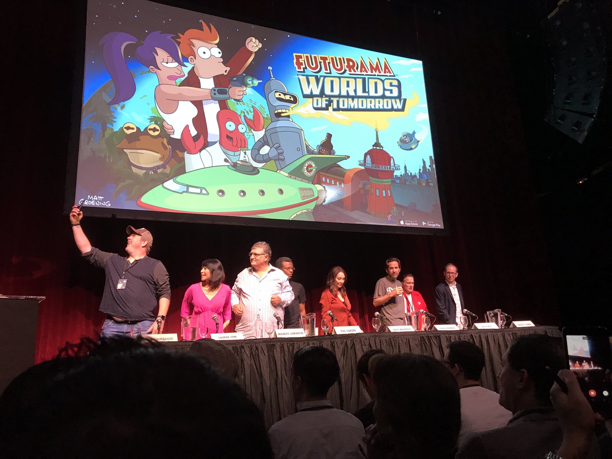 ZombieSarah on Twitter "Ditched the Chainsaw to watch the cast of