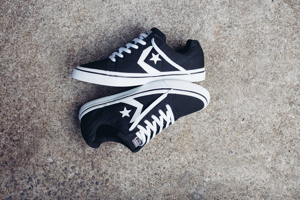 Comodidad a cada paso.
CONS Distrito OX Black.
#ConverseCONS https://t.co/kns5LpQDCu