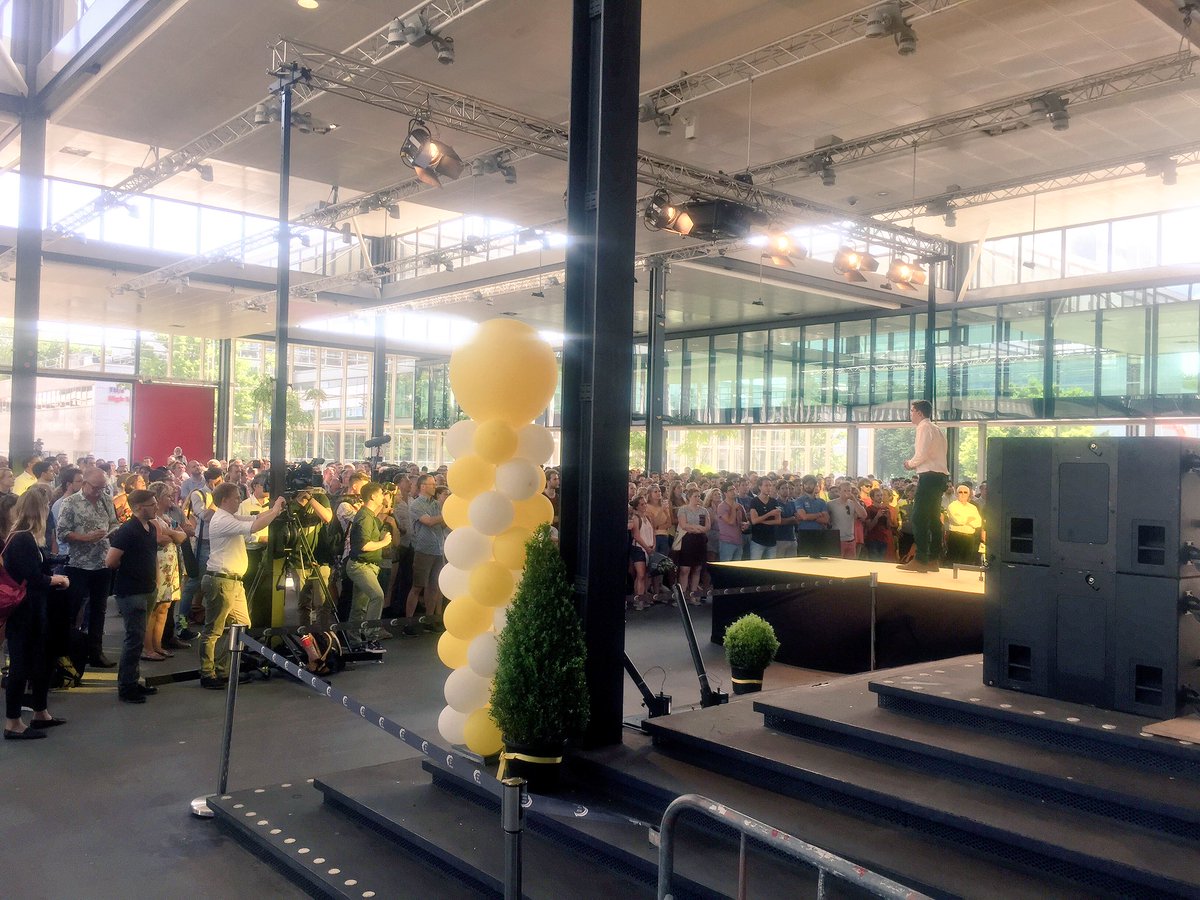 SolarEHV's tweet photo. It's on! #STE17 #HereWeGo https://t.co/Q5lBUbsX56