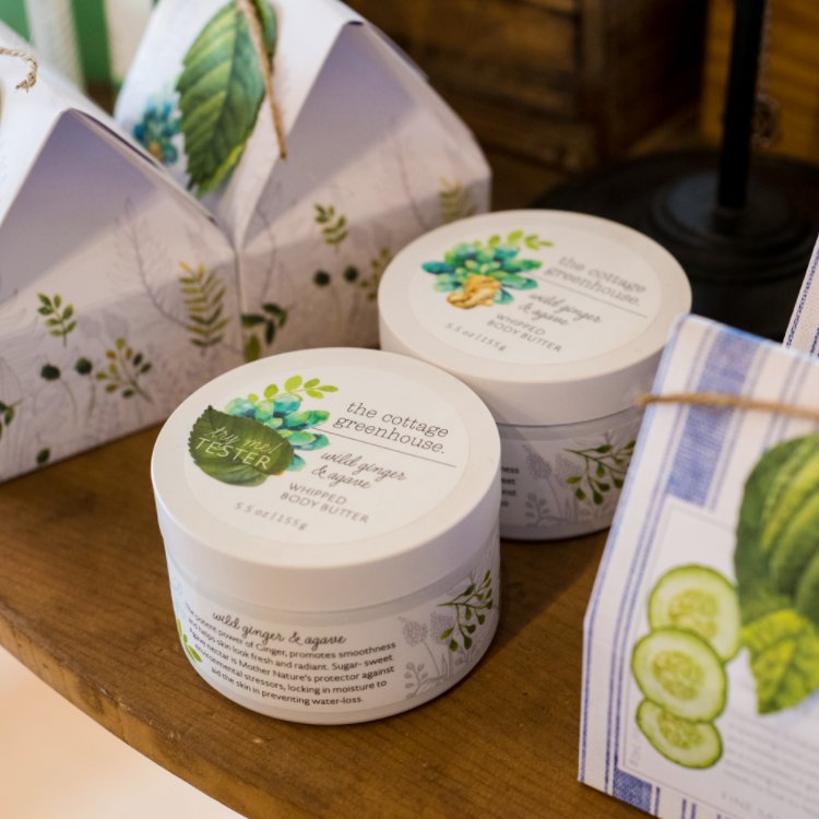 onlyjustbe's tweet photo. It's summer! Time for fresh skin and fresh scents. https://t.co/aB1eIhfHec