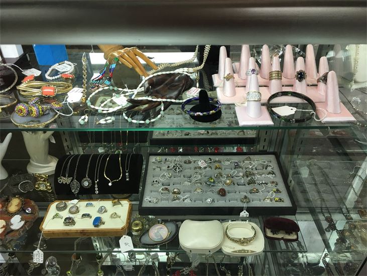 hvagents's tweet image. Please join us in welcoming Up-Scale Re-Sale to the HVA insurance family!  #SmallBusiness #insurelocal
upscaleresale518.com