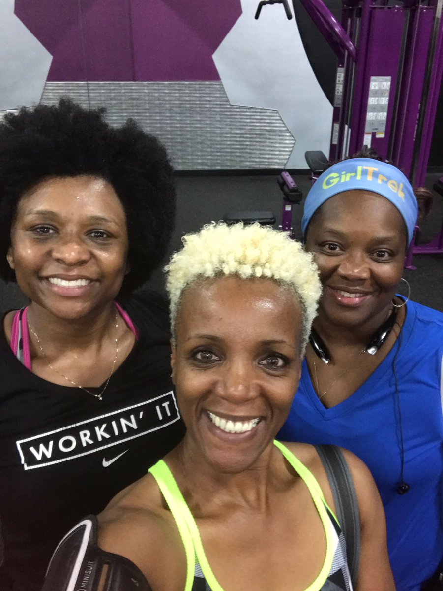 RenettaTaylor's tweet photo. RAIN COULDN'T STOP US! @GirlTrek #GetFree #DynamicDivasClintonMS #BlackGirlJoy #Juneteenth #weareoursisterskeeper https://t.co/HozQvxCws3