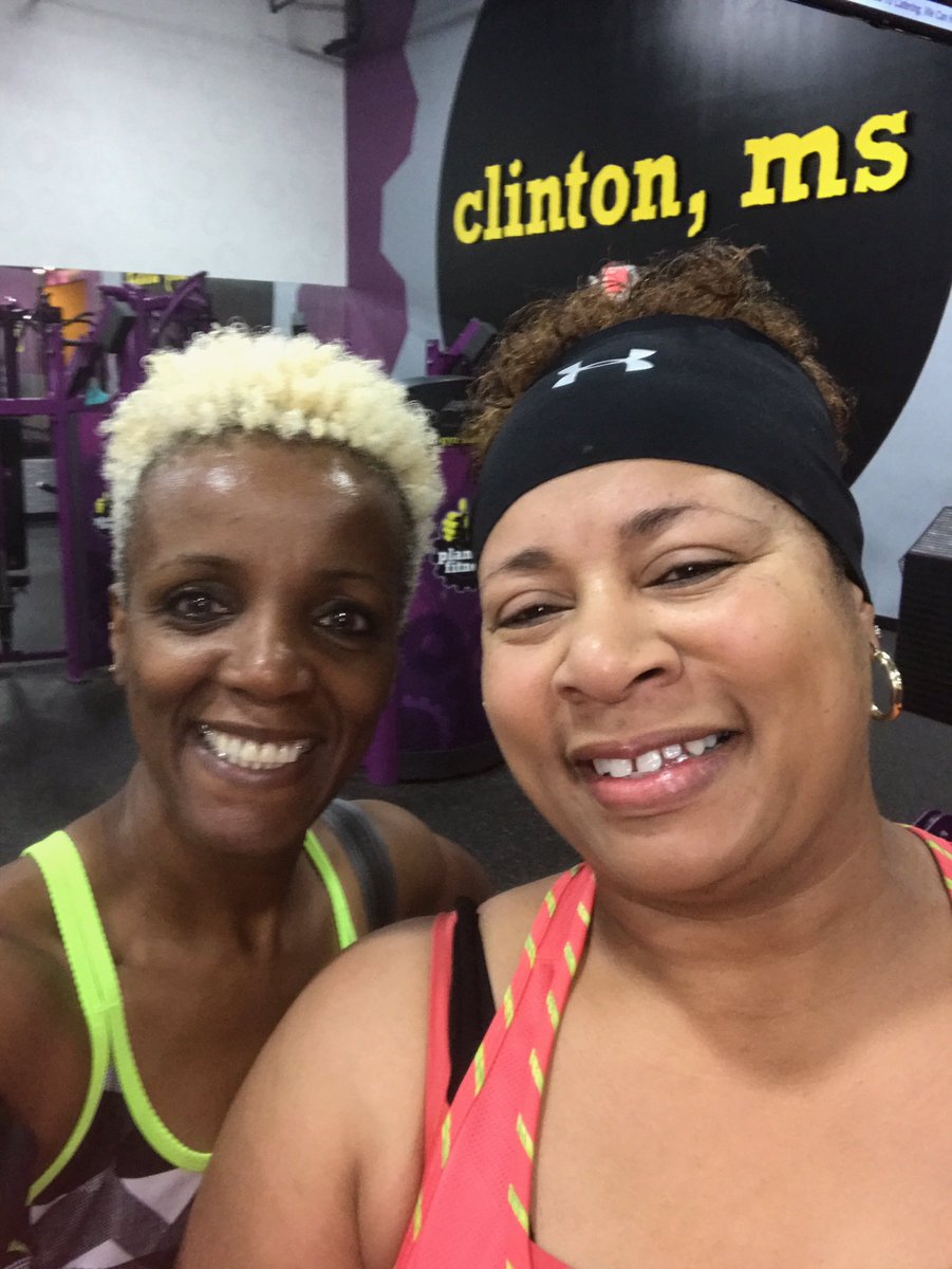RenettaTaylor's tweet photo. RAIN COULDN'T STOP US! @GirlTrek #GetFree #DynamicDivasClintonMS #BlackGirlJoy #Juneteenth #weareoursisterskeeper https://t.co/HozQvxCws3