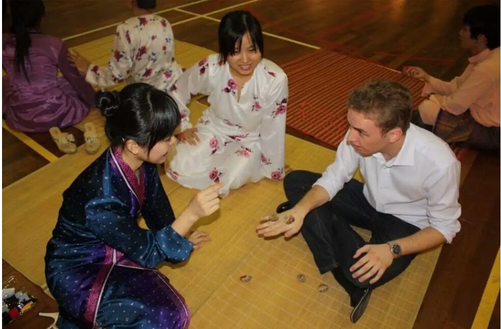 MsianChildhood's tweet photo. 8-Kalau engko belum dapat sampai level terakhir tangan engko tak powerr,tapi yg terakhir tu paling hanat sekali nak tangkap semua sekali https://t.co/xRtsiiRWdK