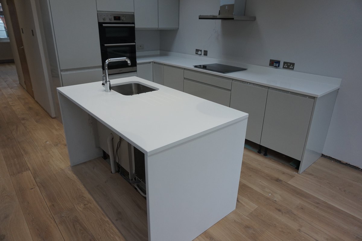 Alanmarblestone's tweet image. Another kitchen worktop fitted by our exceptional team #architects #HandmaidsTale