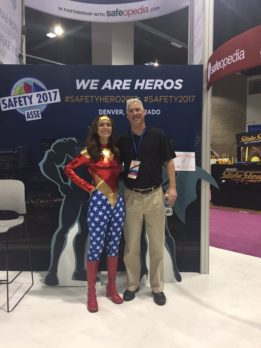 SafetyNetworkme's tweet photo. Please stop by our booth #1967 and get your picture with our SafetyHero! #Safety2017 #SafetyHero2017 https://t.co/ryQu4bi7Ob