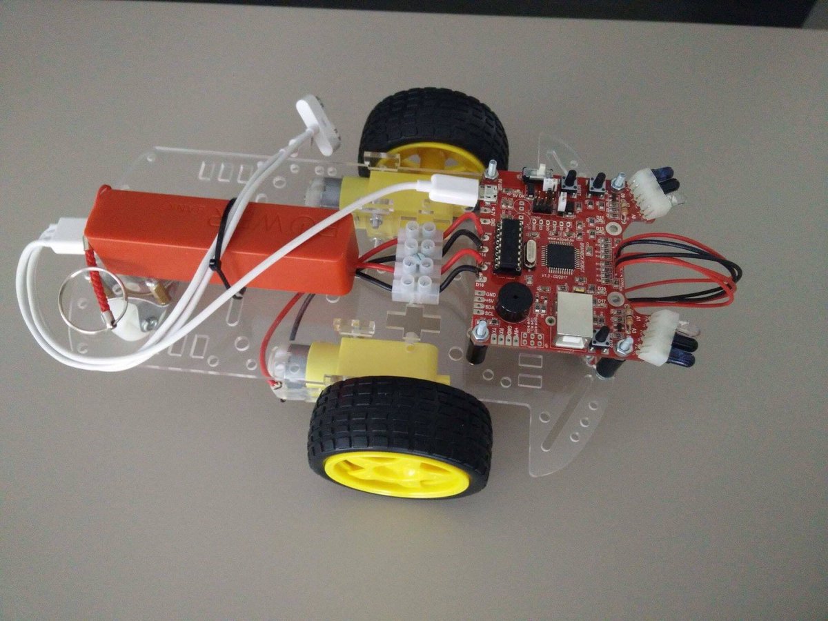 VtiTorhout's tweet photo. PRIJS 2/3: @provinciewvl ondersteunt met €13000 het #STEM #robotkamp van @VtiTorhout ism @msrTorhout voor het ontwikkelen van leermiddelen! https://t.co/qmNE37S6fG